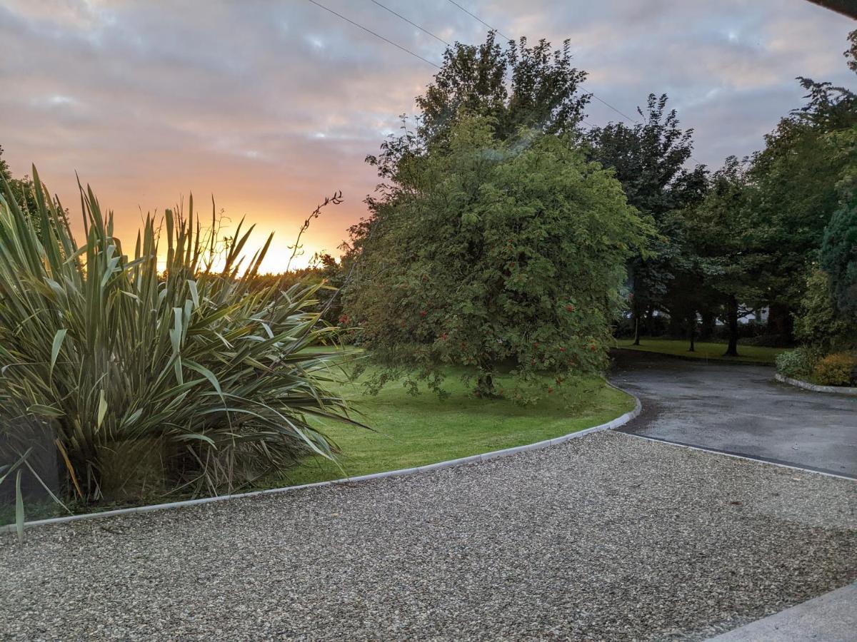 Spacious Contemporary Chalet Type Apartment. Galway Luaran gambar